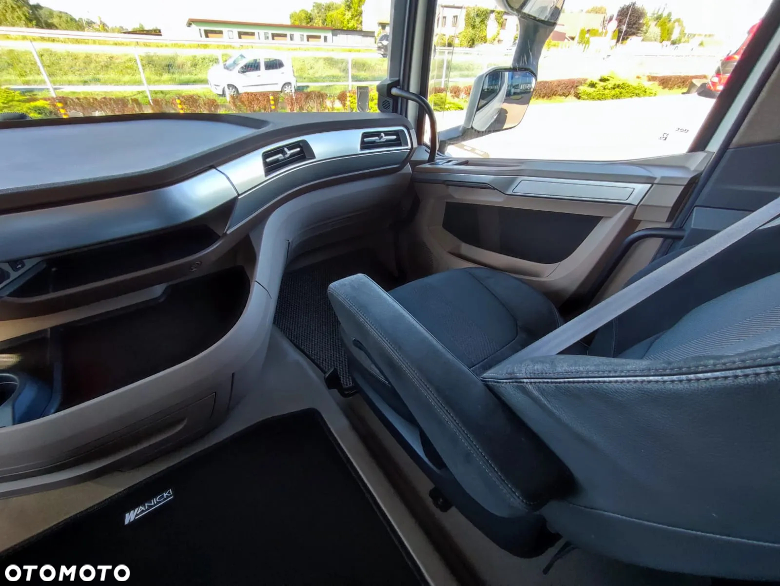 DAF XG+ 530 FT / AUTOMAT / STANDARD / TRAXON / KLIMATYZACJA POSTOJOWA / - 13