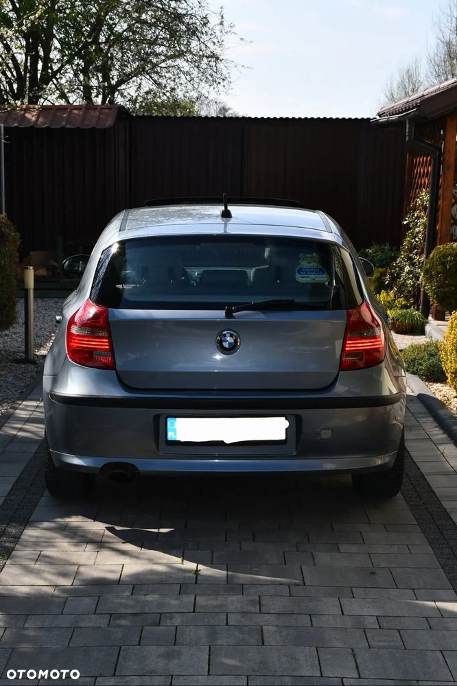 BMW Seria 1 118d DPF - 4