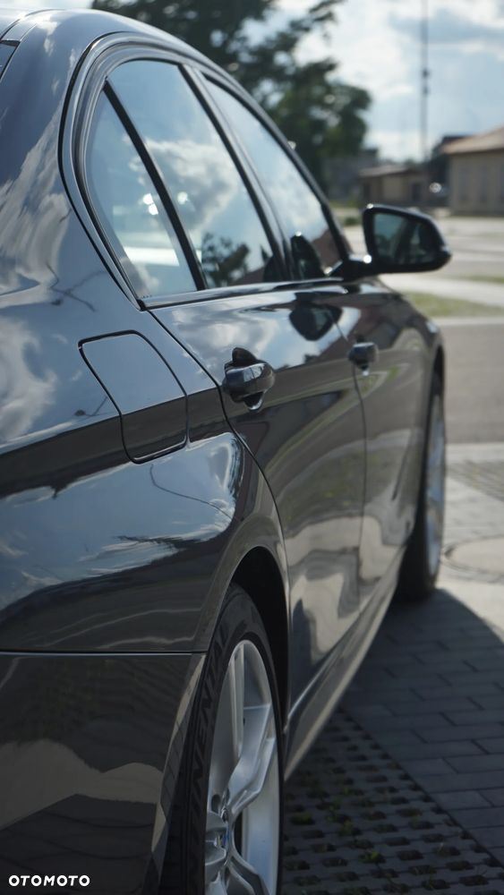 BMW Seria 3 - 12