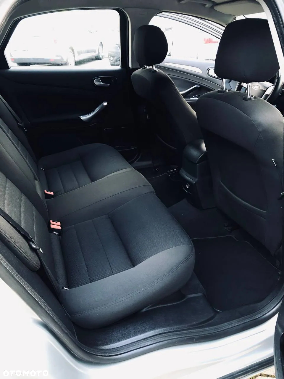 Ford Mondeo - 12