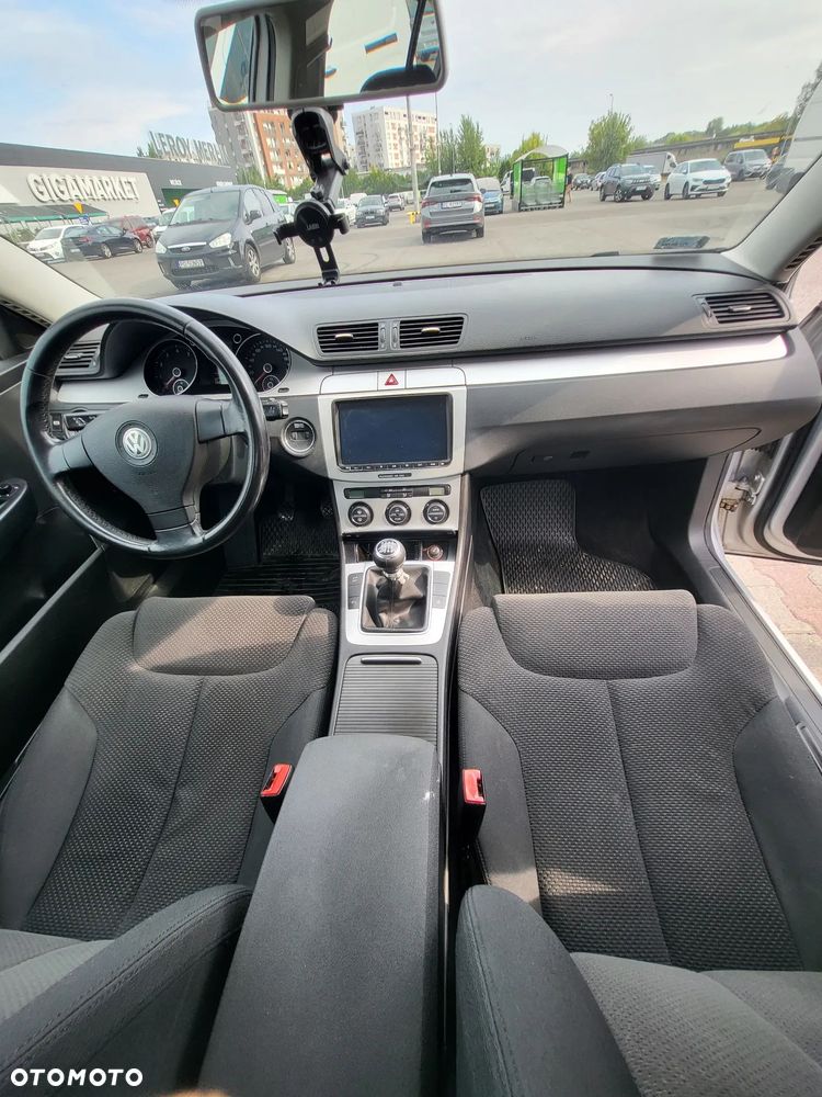 Volkswagen Passat 1.8 TSI Trendline - 15