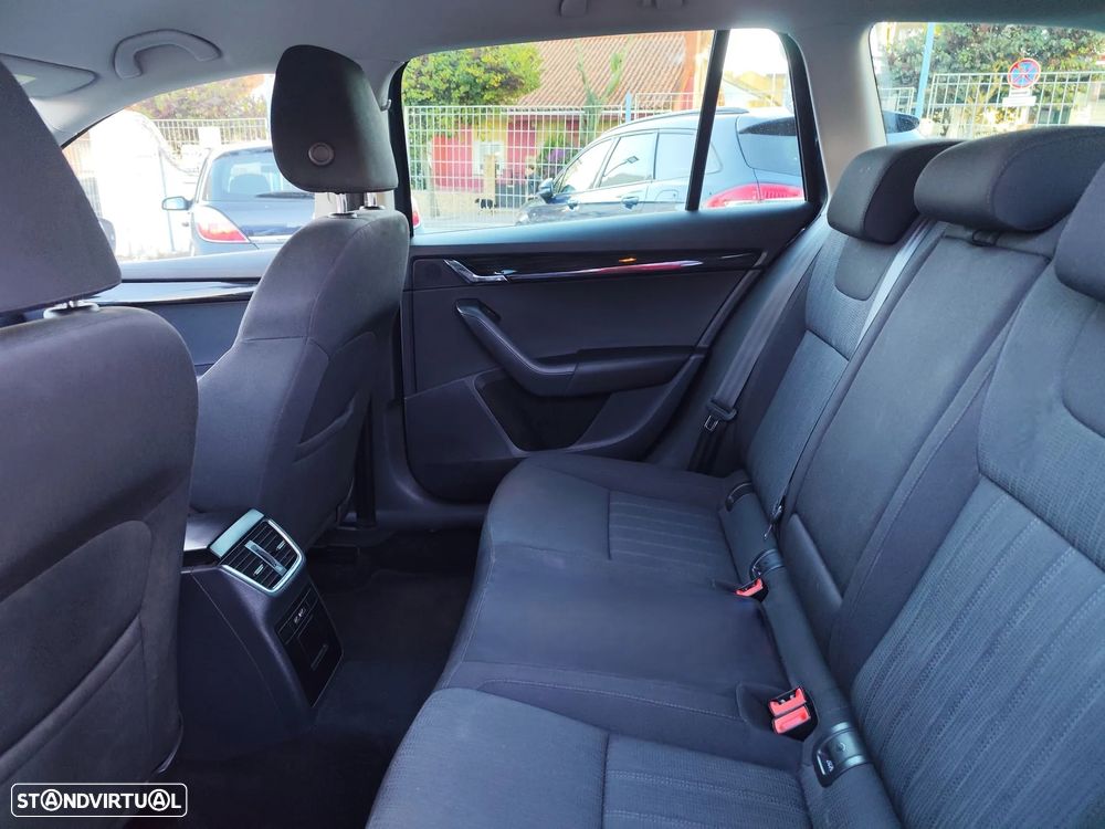 Skoda Octavia Break 1.6 TDi Style - 14