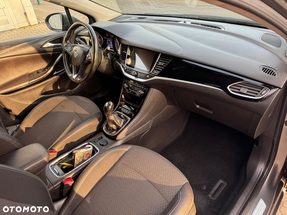 Opel Astra 1.4 T Dynamic S&S - 2