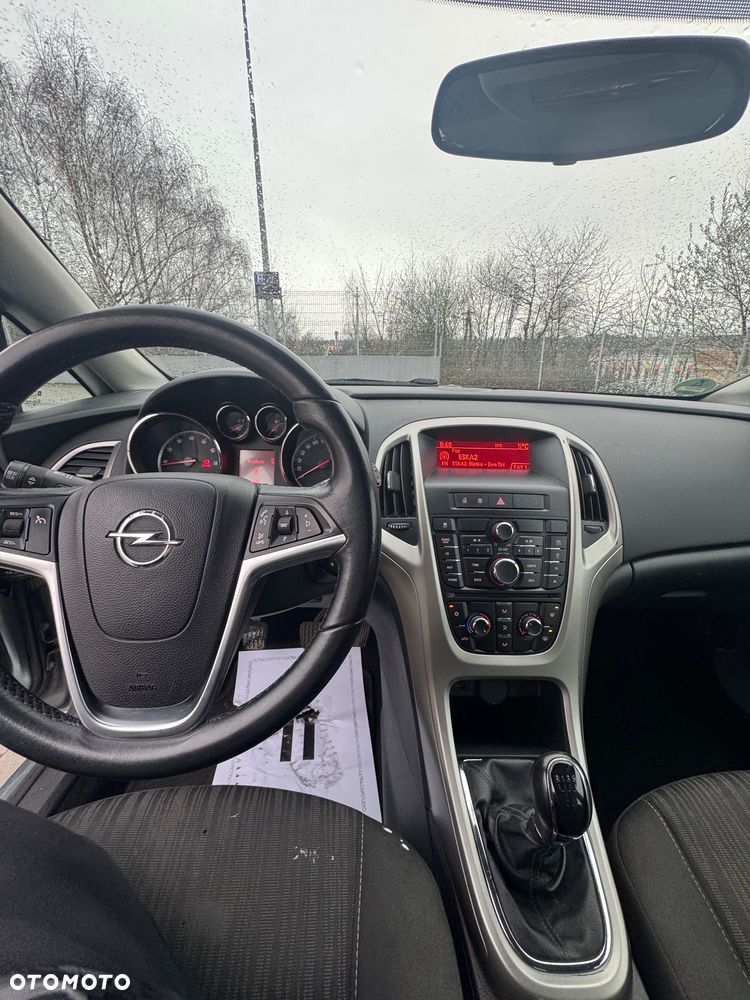 Opel Astra 1.6 Design Edition - 24