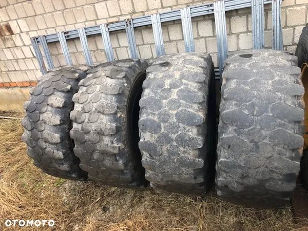 używane opony 405/70R20,16/70R20-komplet