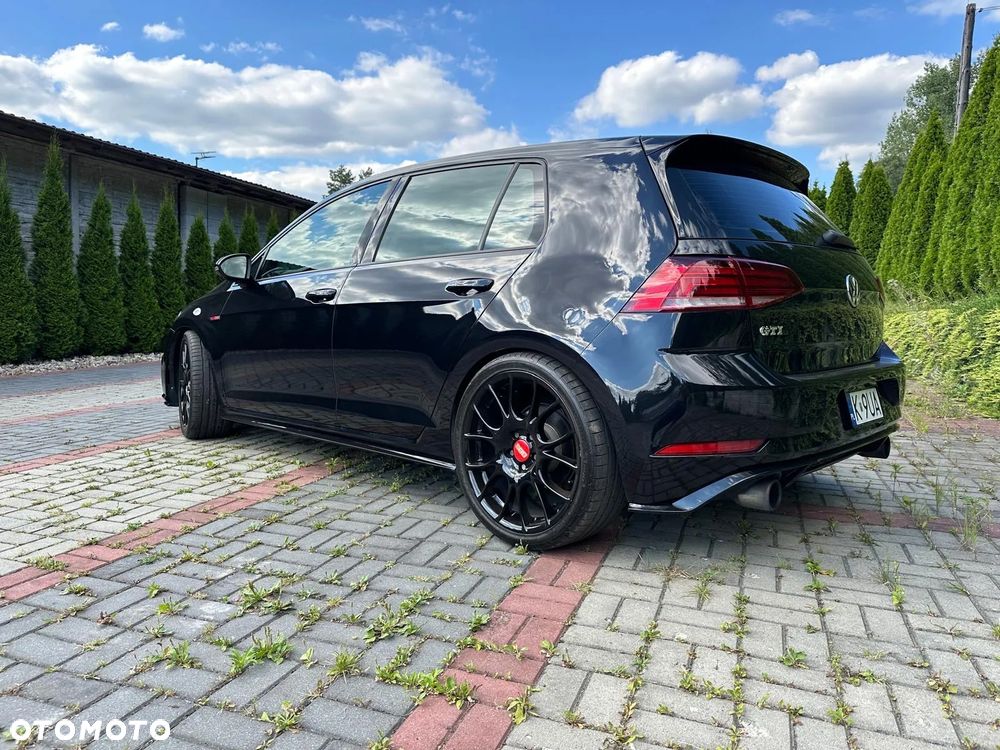 Volkswagen Golf GTI (BlueMotion Technology) - 2
