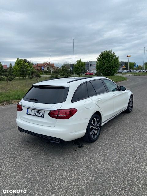 Mercedes-Benz Klasa C 200 4Matic 9G-TRONIC Night Edition - 5