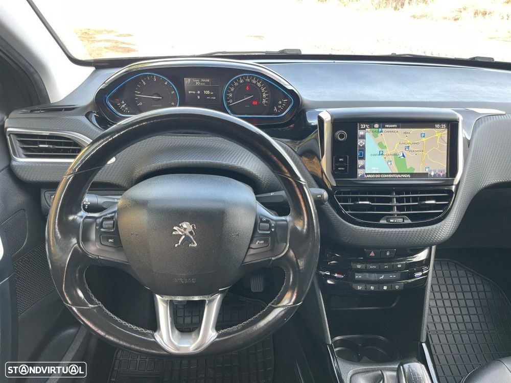 Peugeot 2008 1.6 BlueHDi Allure - 22