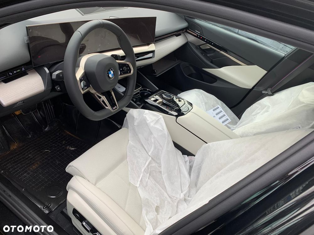 BMW Seria 5 520d xDrive mHEV M Sport - 3