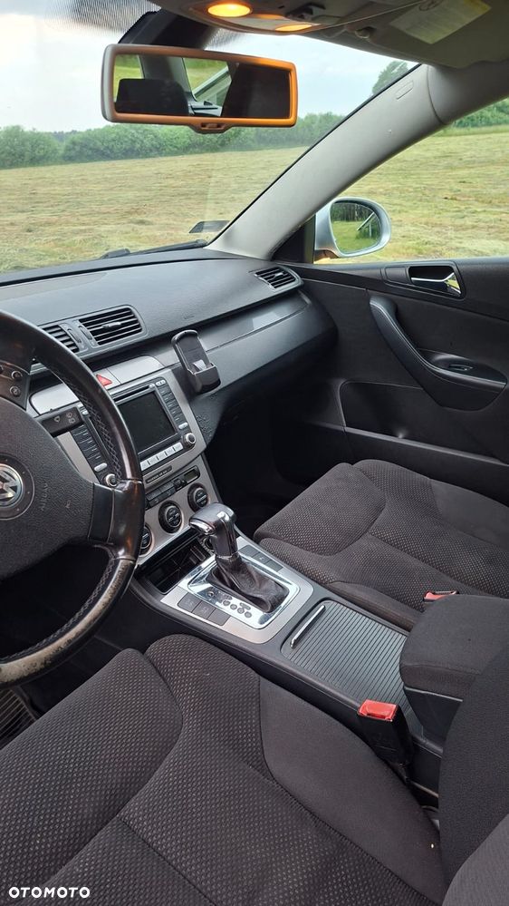 Volkswagen Passat 2.0 TDI DSG Comfortline - 3