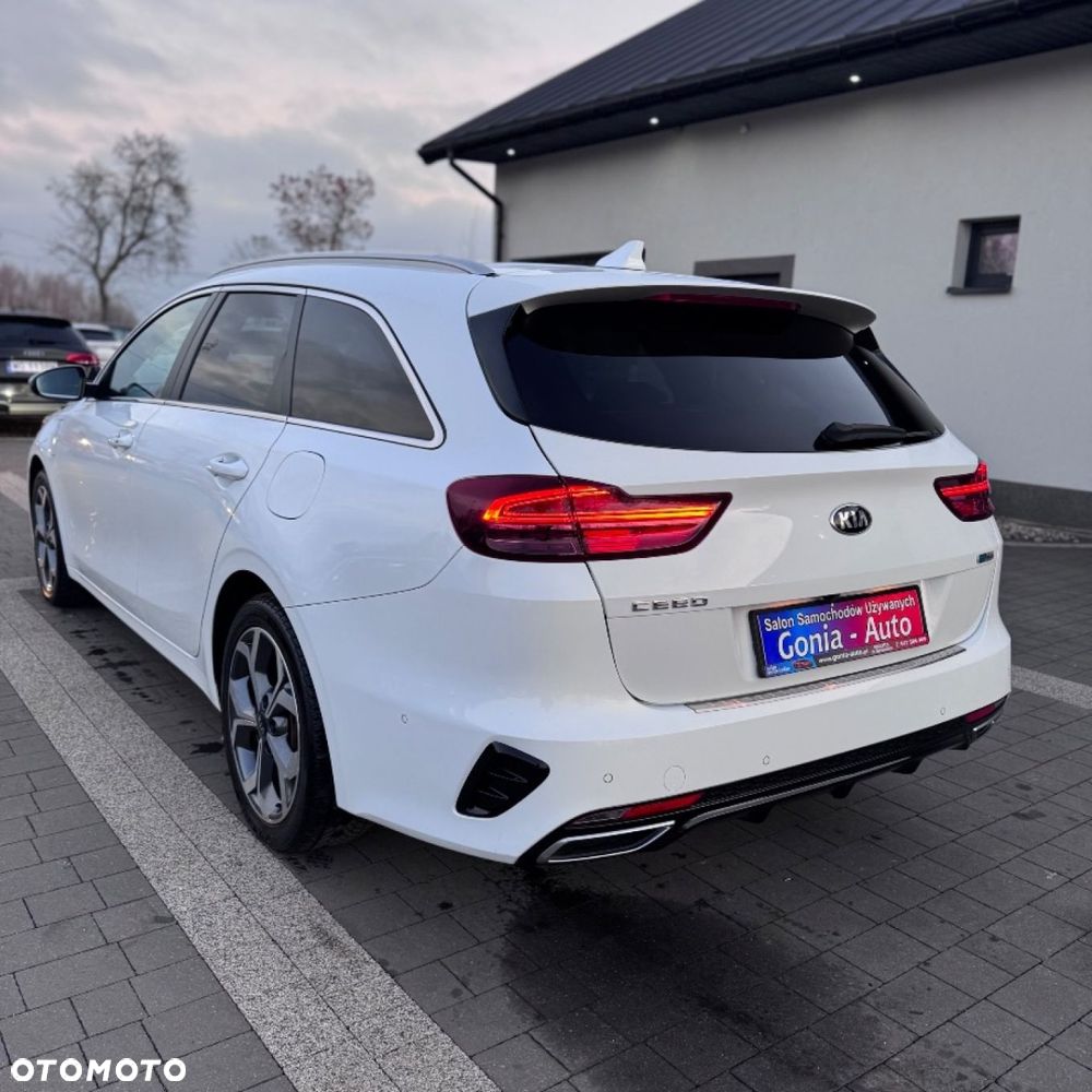 Kia Ceed - 6