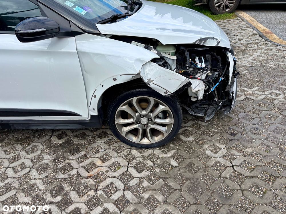 Hyundai i20 - 8