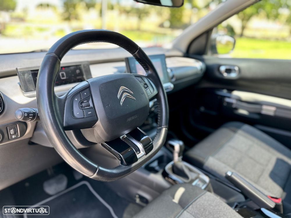 Citroën C4 Cactus 1.2 PureTech Shine EAT6 - 18