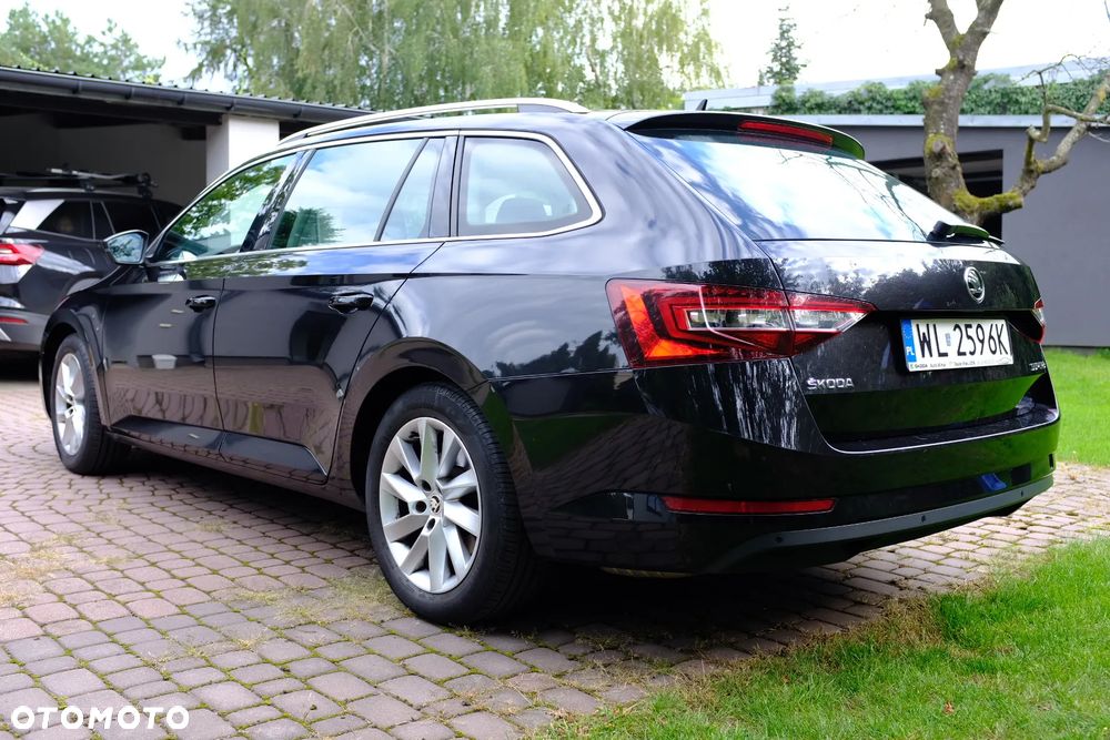 Skoda Superb 2017 photo 3