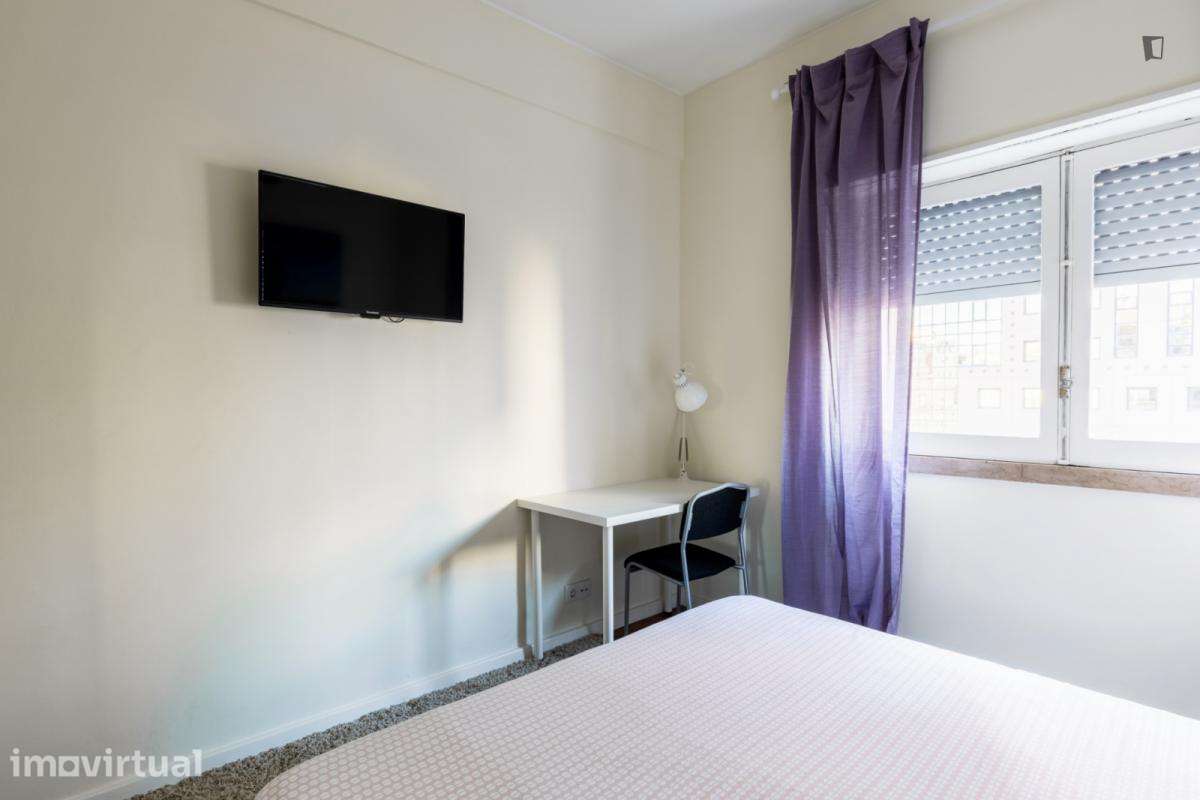 Quarto - localizado em Entrecampos Lisbon - Grande imagem: 3/19