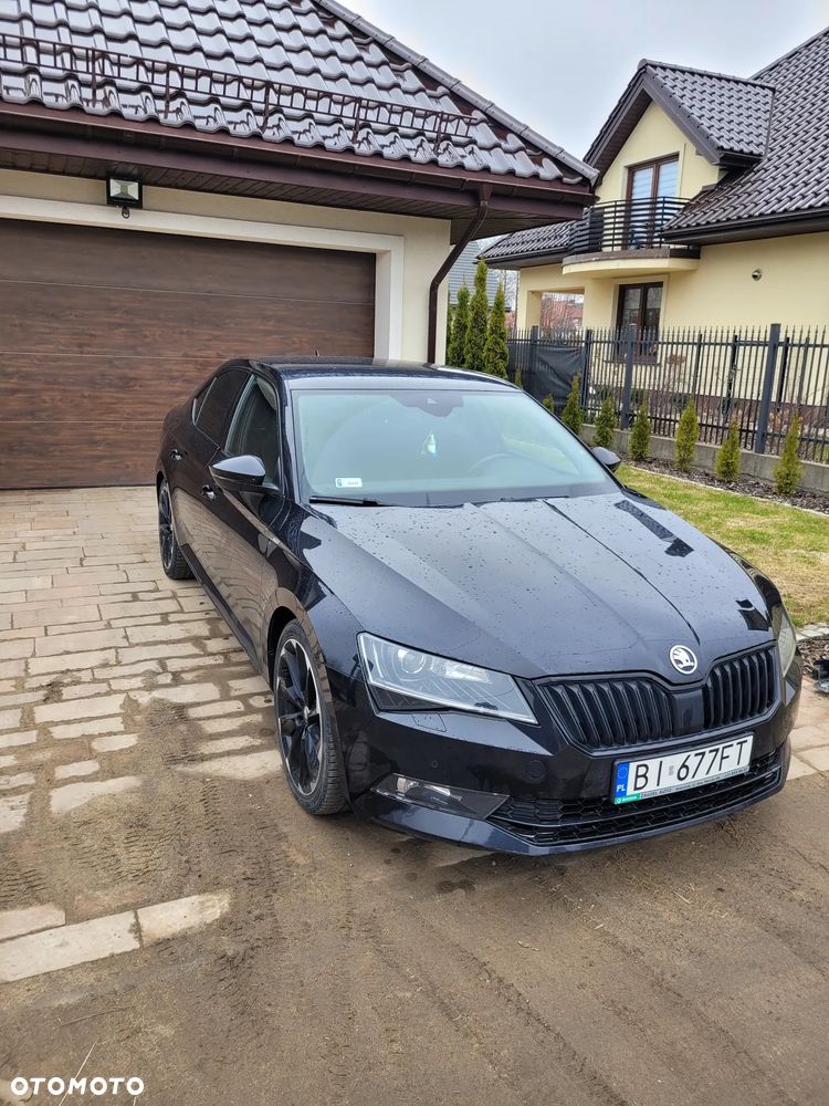 Skoda Superb 2.0 TDI Sportline DSG - 2
