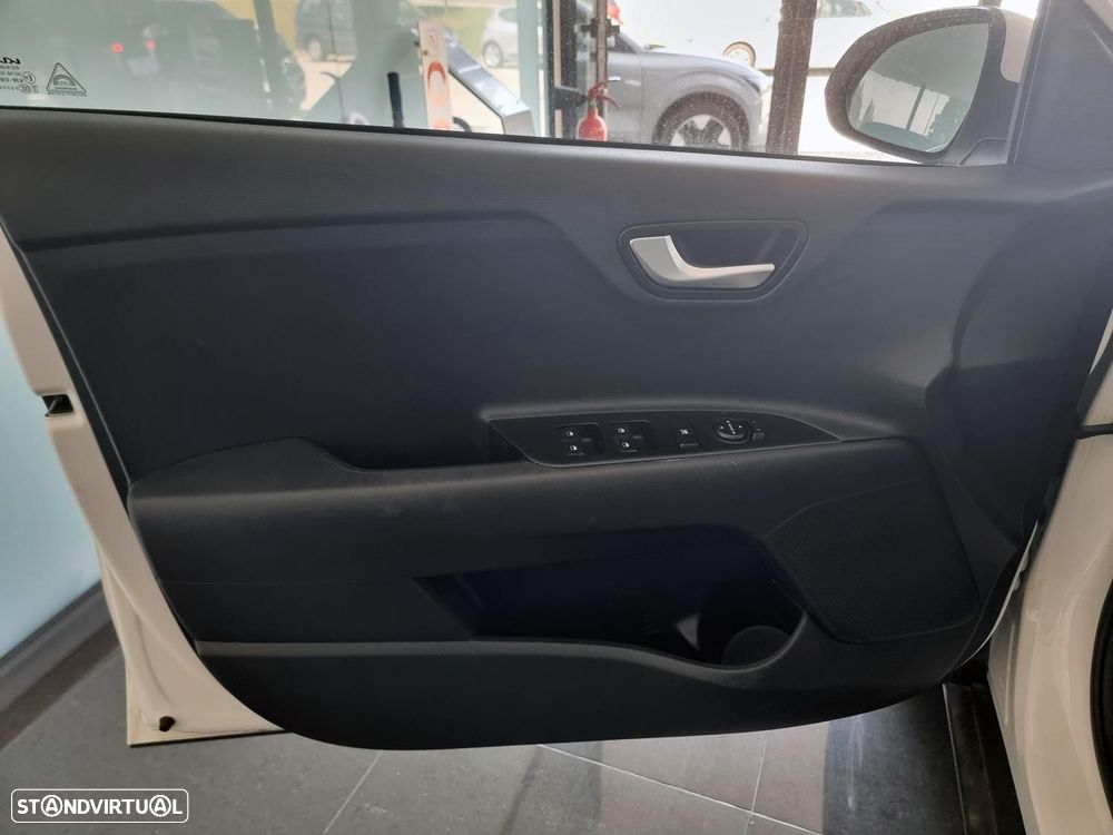 Kia Stonic 1.2 Dynamic - 17