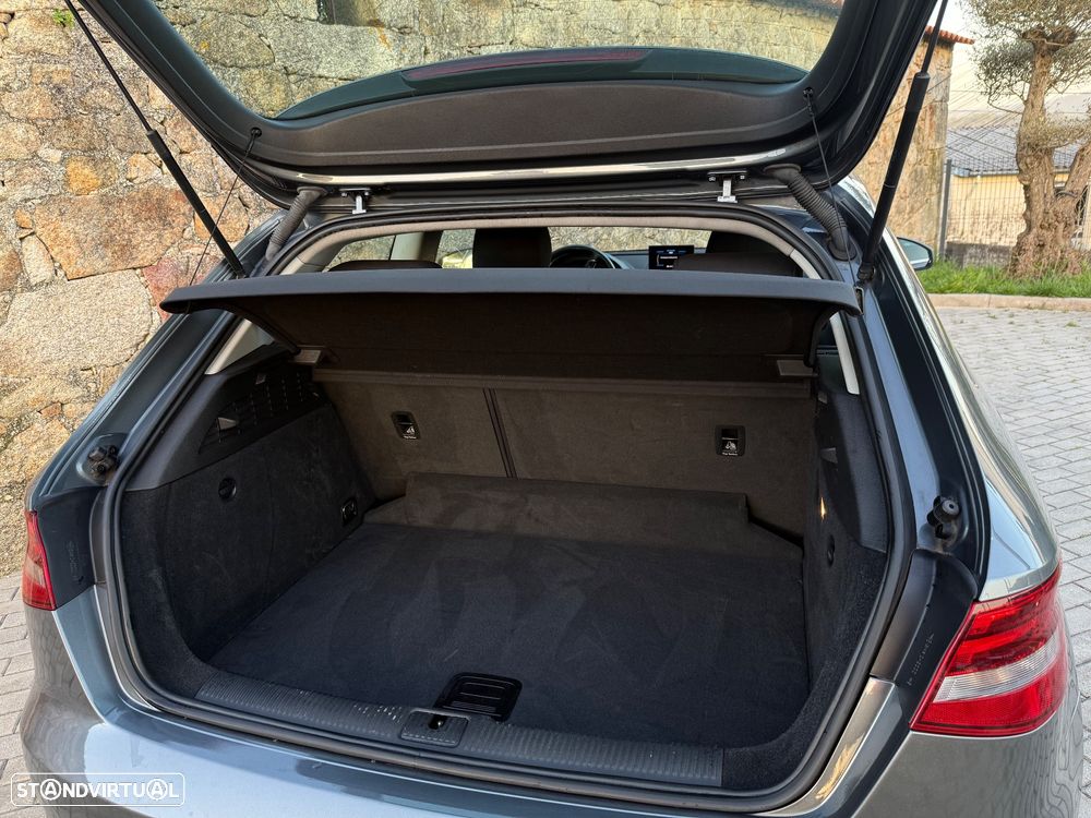 Audi A3 1.6 TDI Attraction - 34