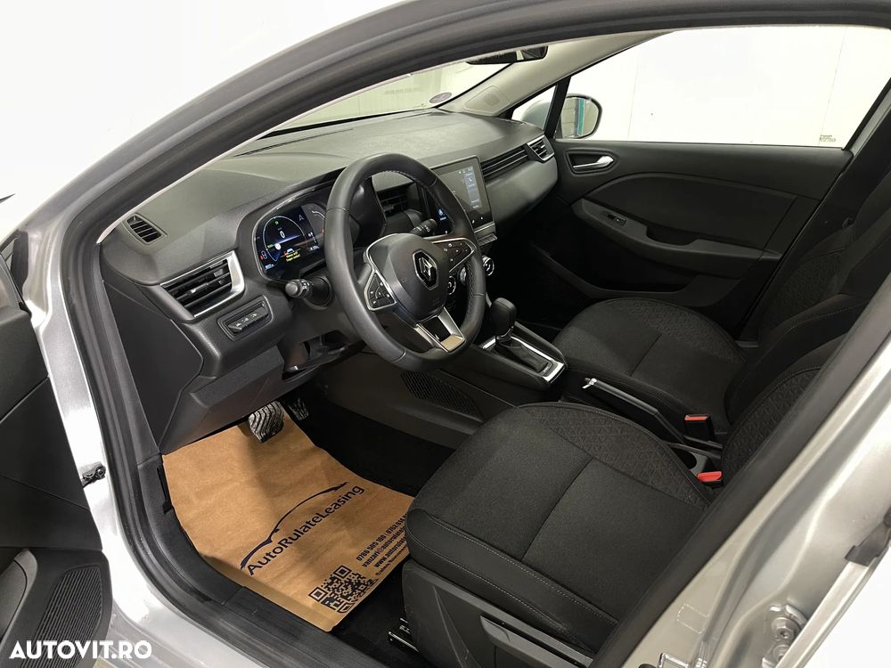 Renault Clio E-TECH 140 BUSINESS EDITION - 6