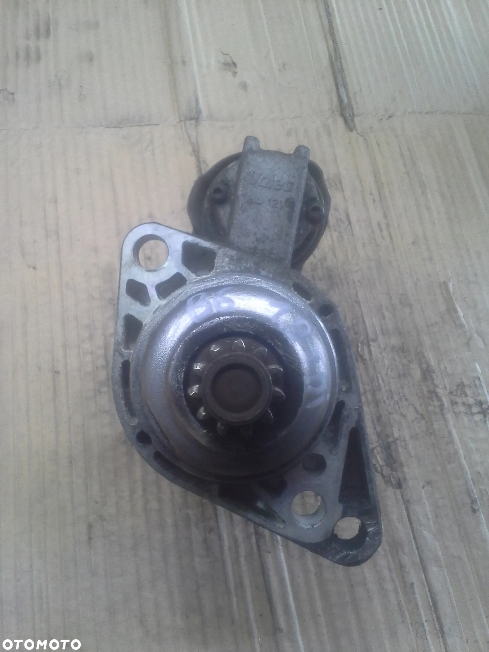 Volkswagen Passat B6 1.9 TDi rozrusznik Valeo 02Z911023H - 7