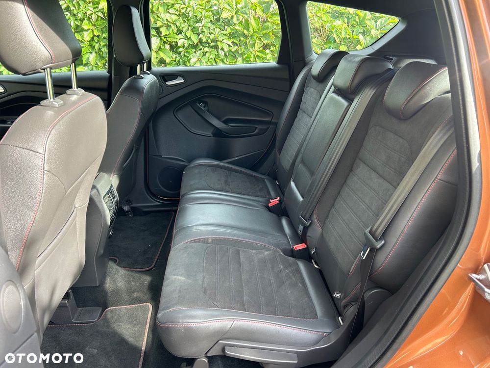 Ford Kuga 2.0 TDCi 4x4 ST-Line - 19