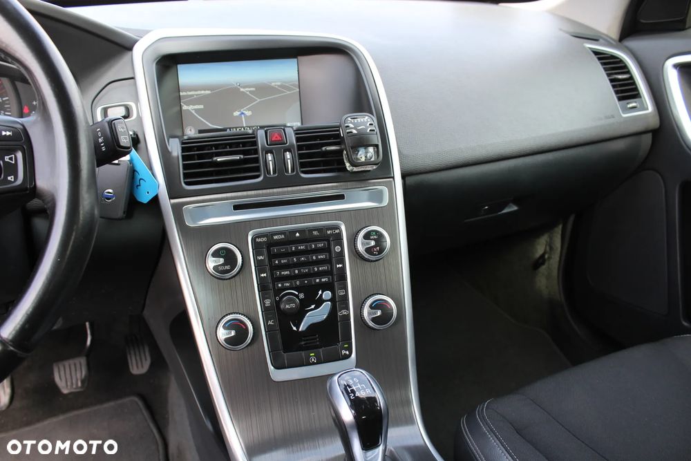 Volvo XC 60 D3 Momentum - 22