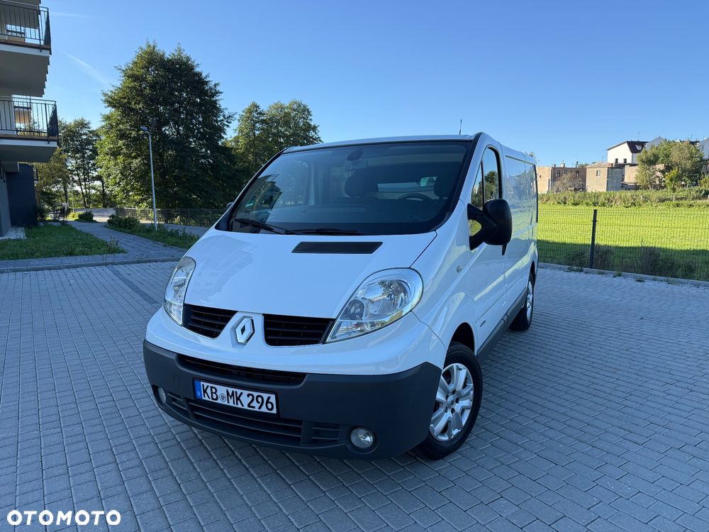 Renault Trafic - 2