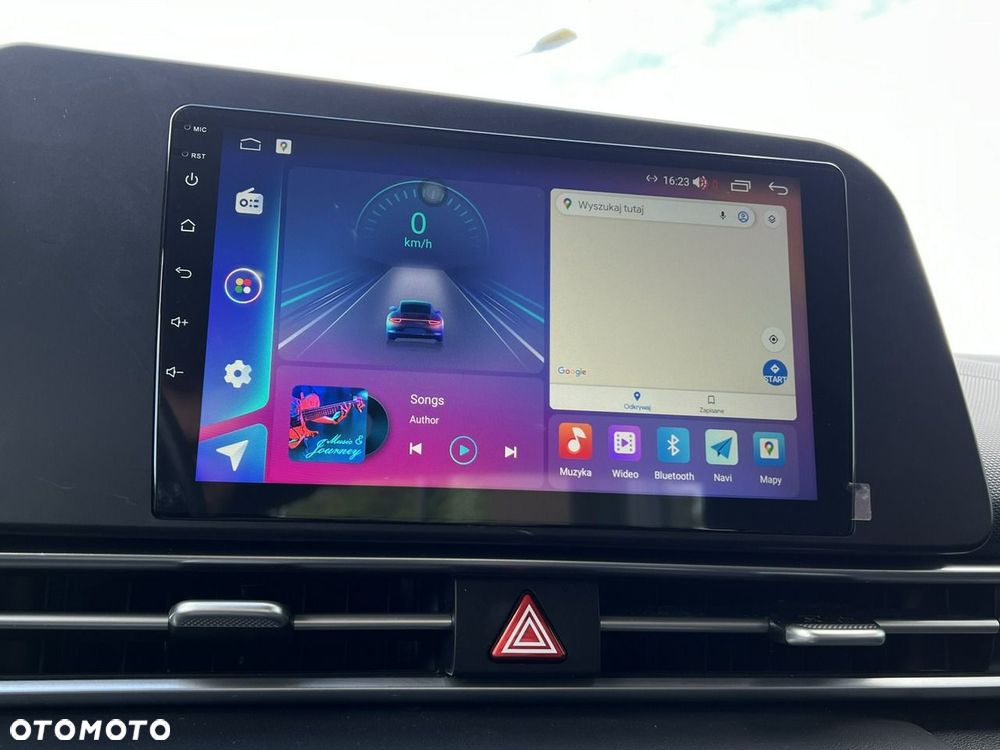 Hyundai Elantra - 12