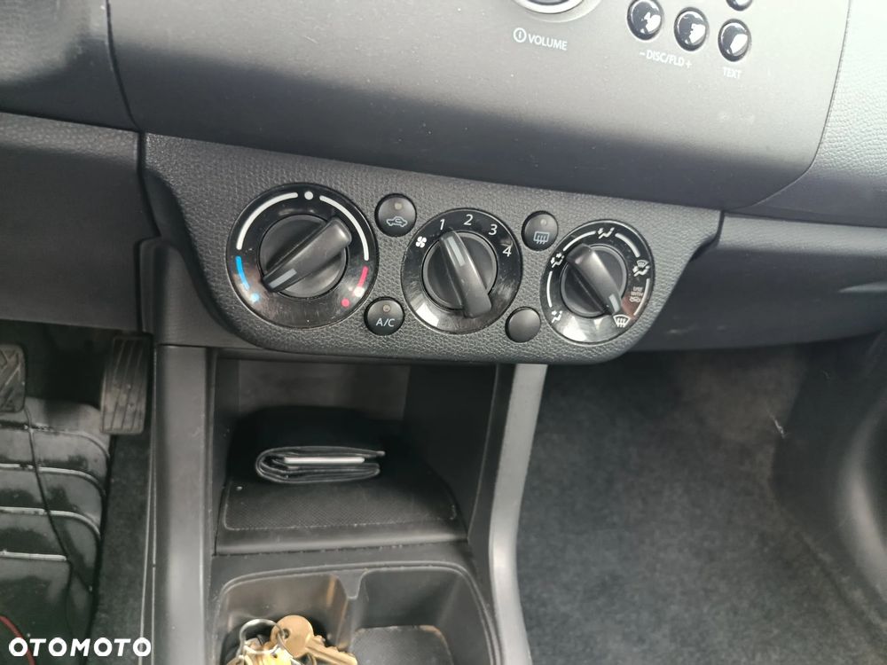 Suzuki Swift 1.3 Club - 11