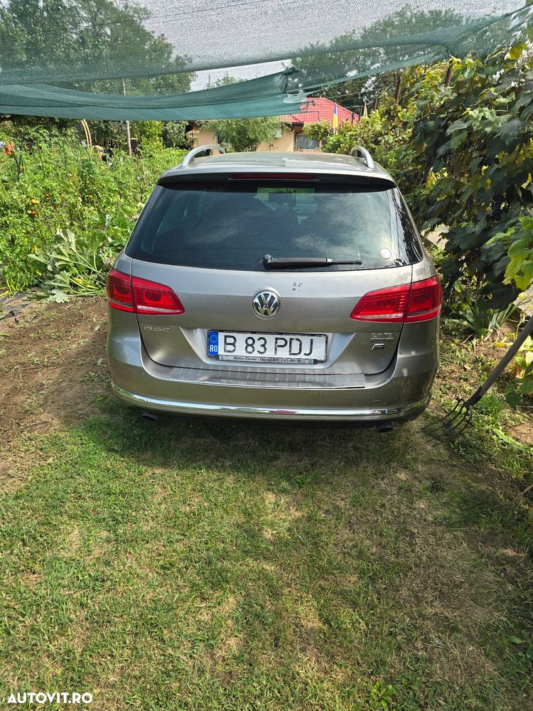 Volkswagen Passat 2.0 TDI 4Motion BlueMotion Technology DSG Highline - 3