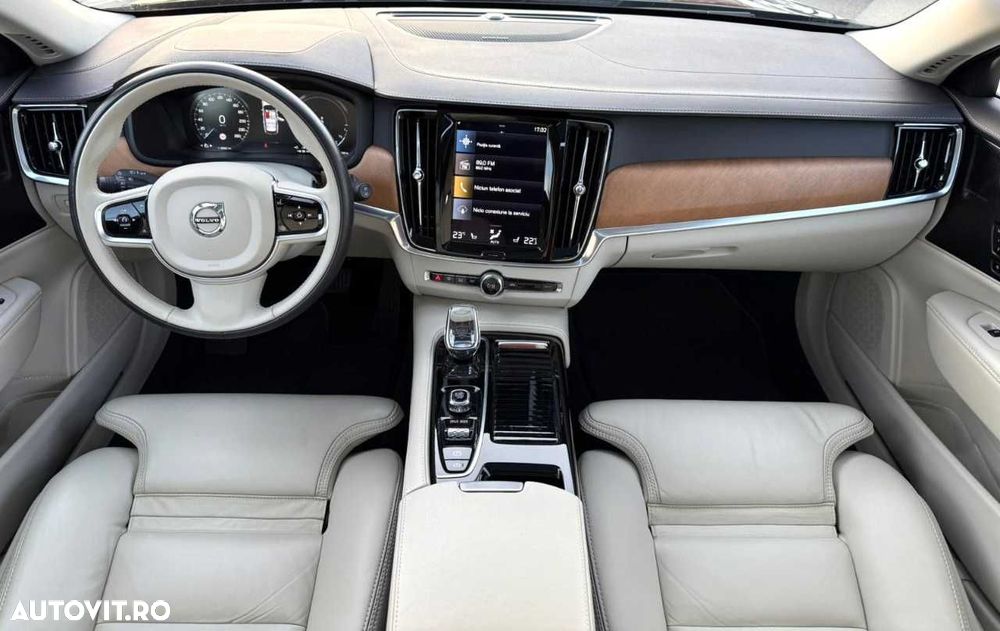 Volvo V90 - 25