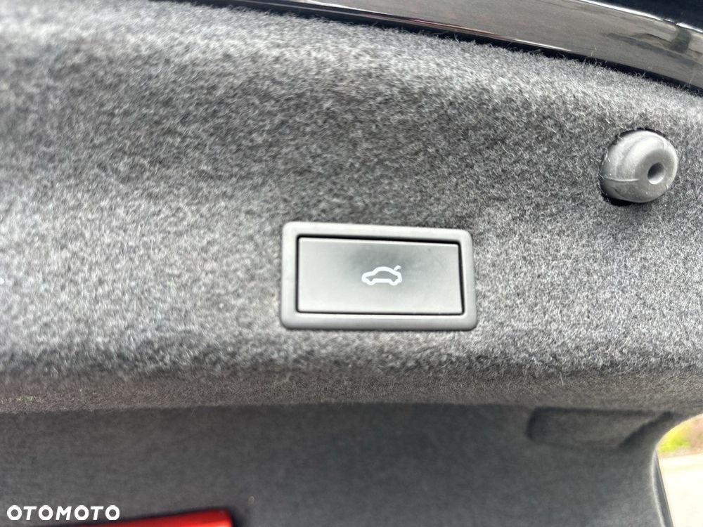 Volkswagen Passat 2.0 TSI Elegance DSG - 25