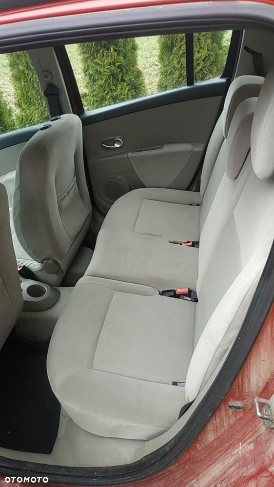 Renault Clio 1.6 16V Extreme - 5