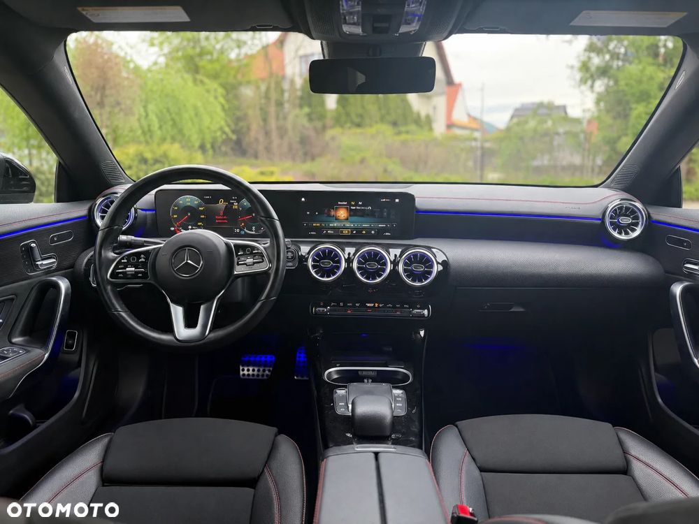 Mercedes-Benz CLA 250 4Matic 7G-DCT AMG Line - 2