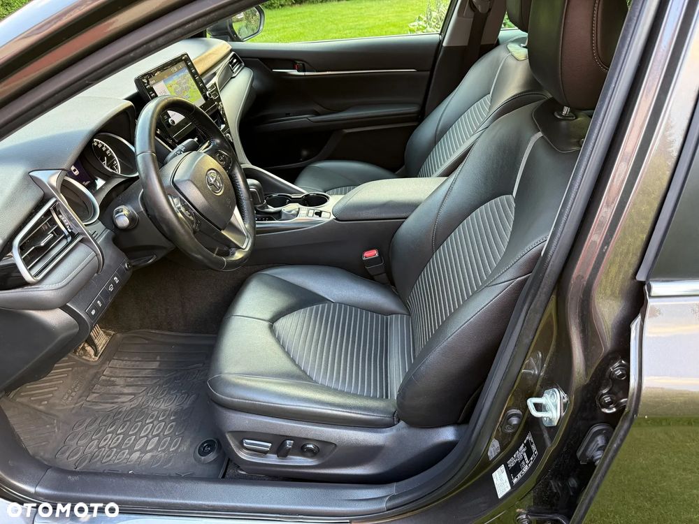 Toyota Camry 2.5 Hybrid Prestige CVT - 9