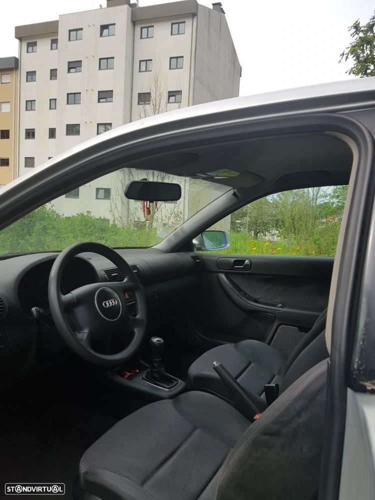 Audi A3 1.6 Attraction - 2