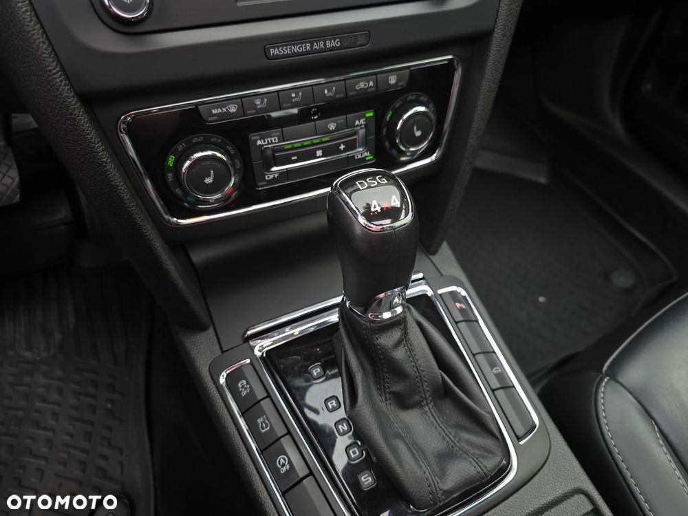 Skoda Superb 2.0 TDI 4x4 Platinum Outdoor DSG - 18