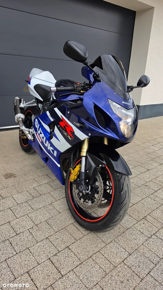 Suzuki GSX-R - 6