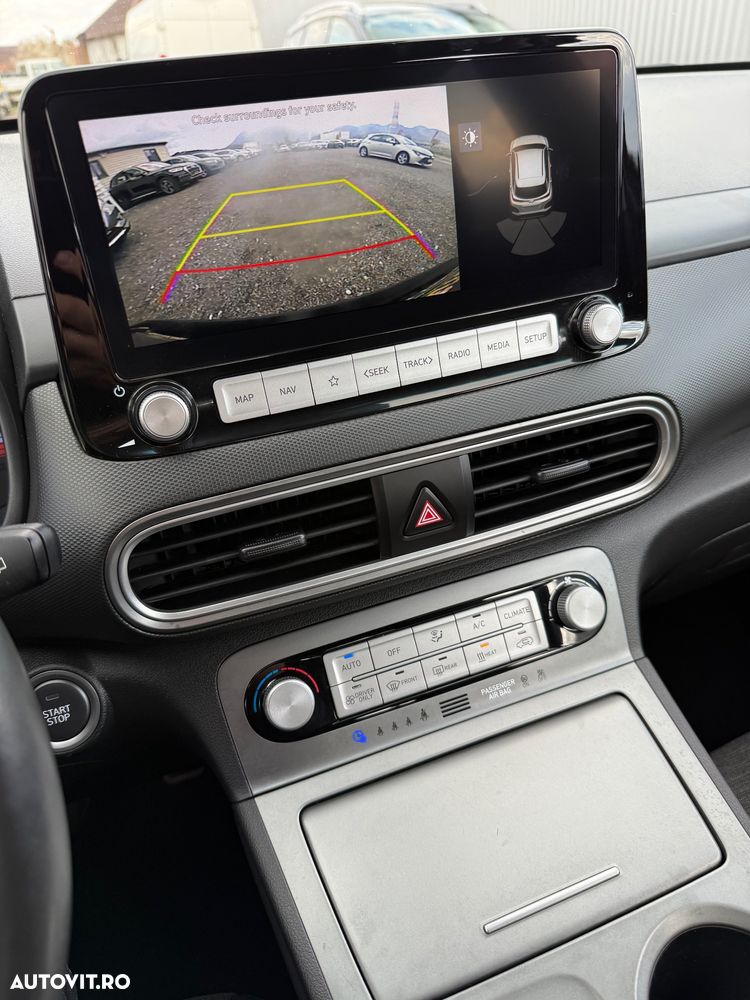 Hyundai KONA Premium - 14