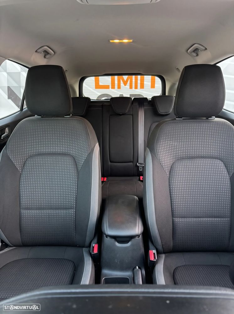 Ford Focus - 13