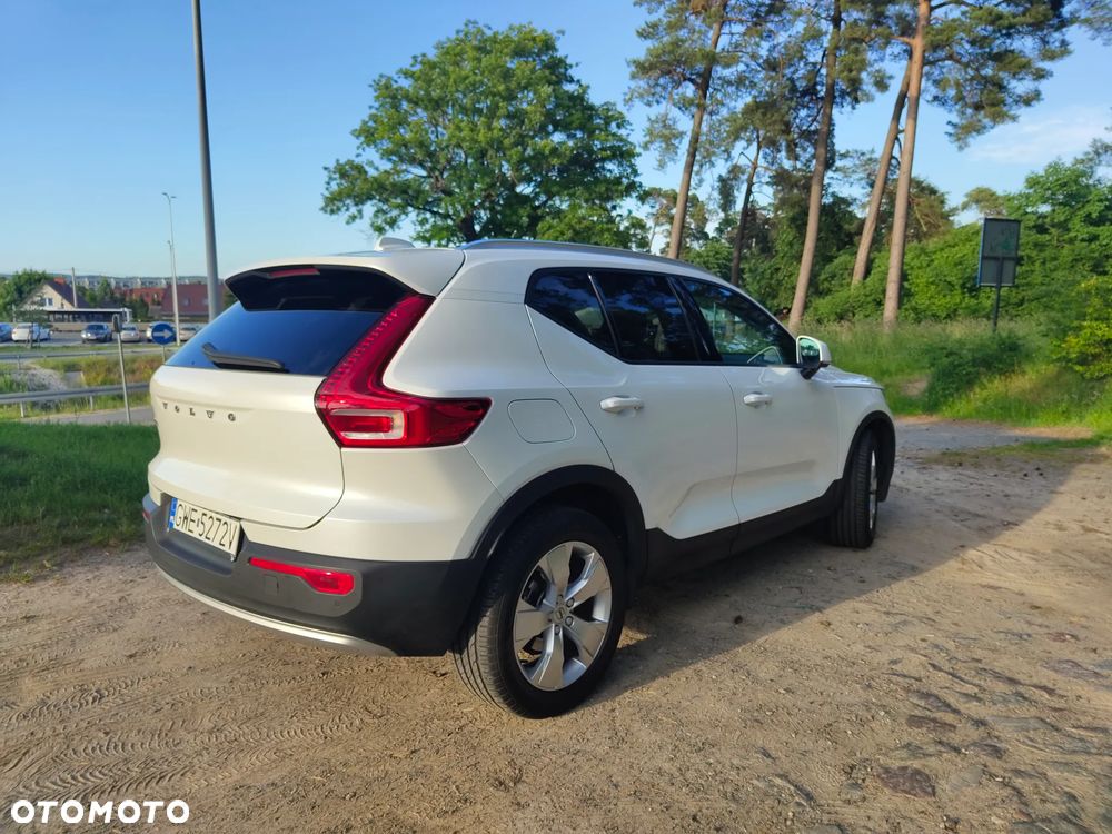 Volvo XC 40 T2 Momentum Pro - 5