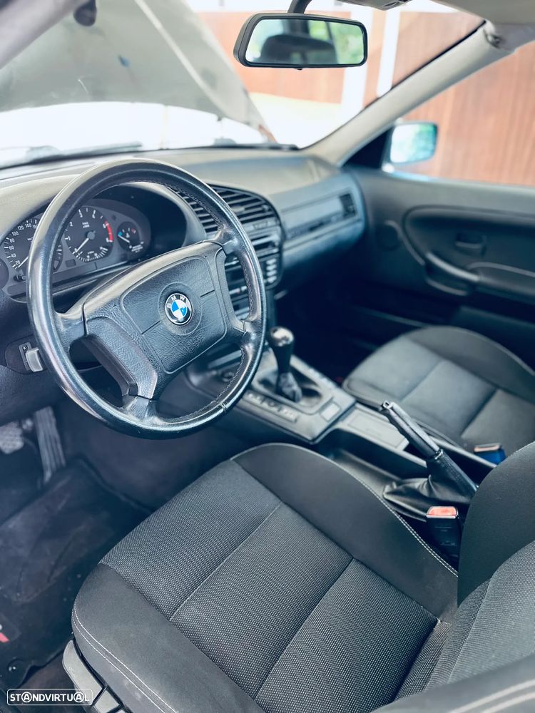 BMW 318 tds Touring Sport - 14