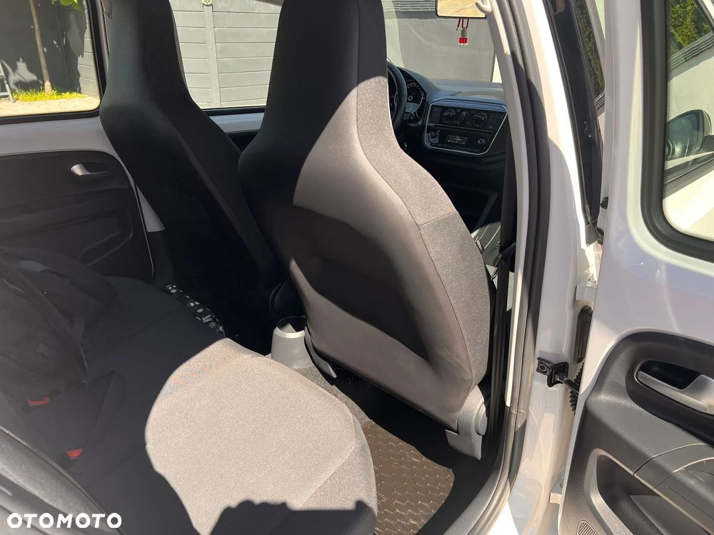 Volkswagen up! 1.0 move - 8