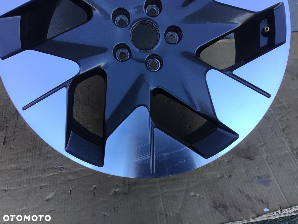 Felga Aluminiowa 1szt Ford Explorer 8Jx20 et45 5x112 - 3
