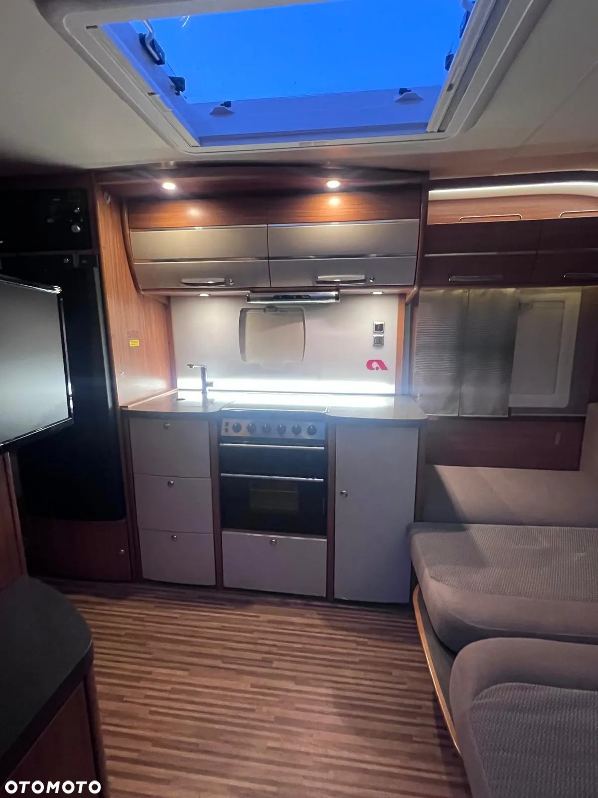 Adria Alpina 743UT - 8