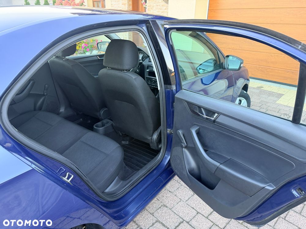 Skoda RAPID 1.0 TSI Active - 25