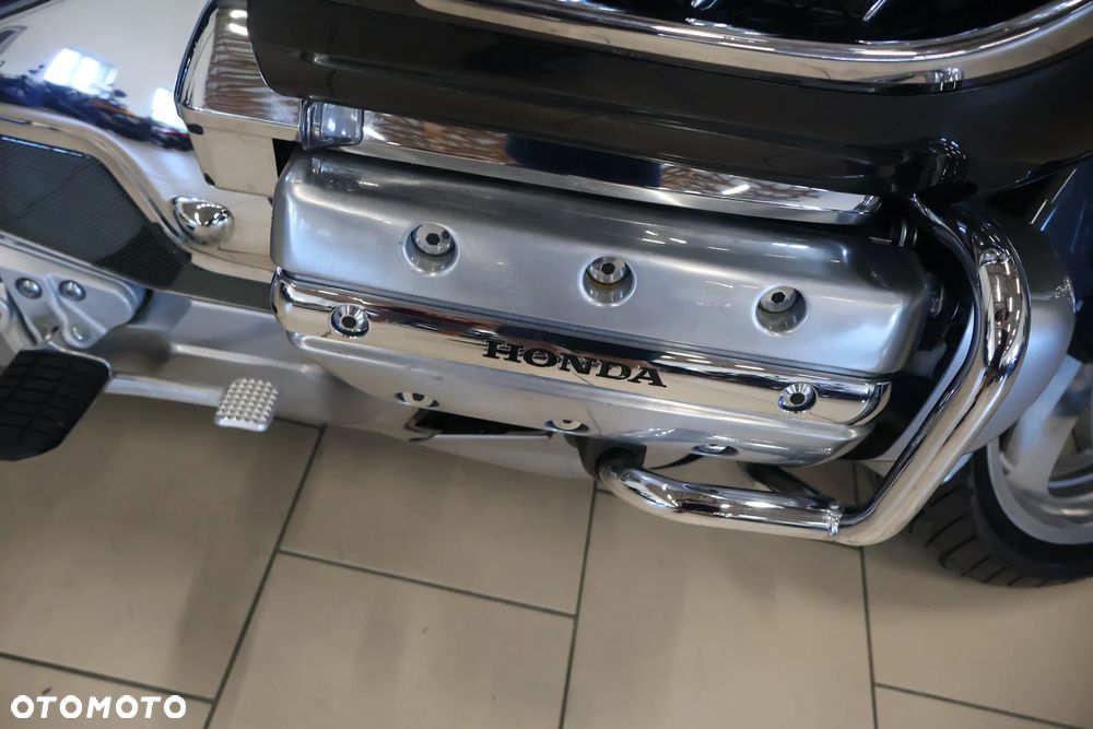 Honda GL - 11