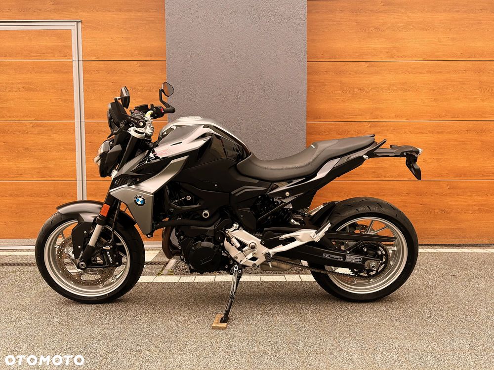BMW F - 5