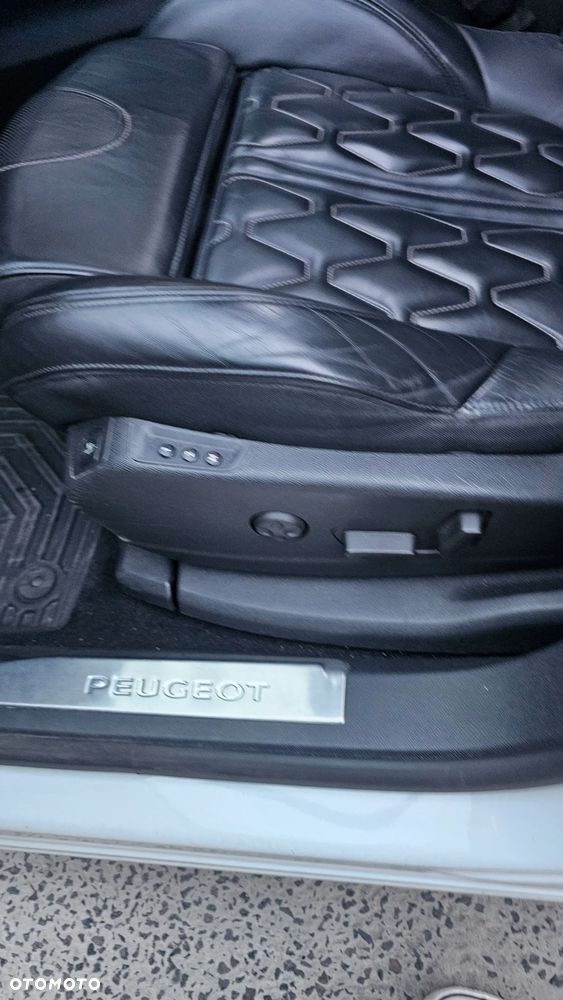 Peugeot 3008 2.0 BlueHDi Crossway S&S EAT8 - 19