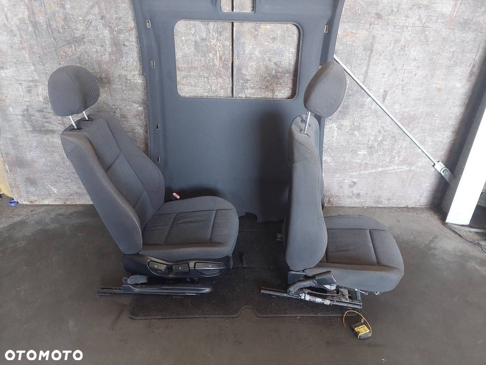 FOTEL FOTELE BOCZKI PODSUFITKA PODŁOKIETNIK KIEROWNICA WNĘTRZE BMW E46 - 12